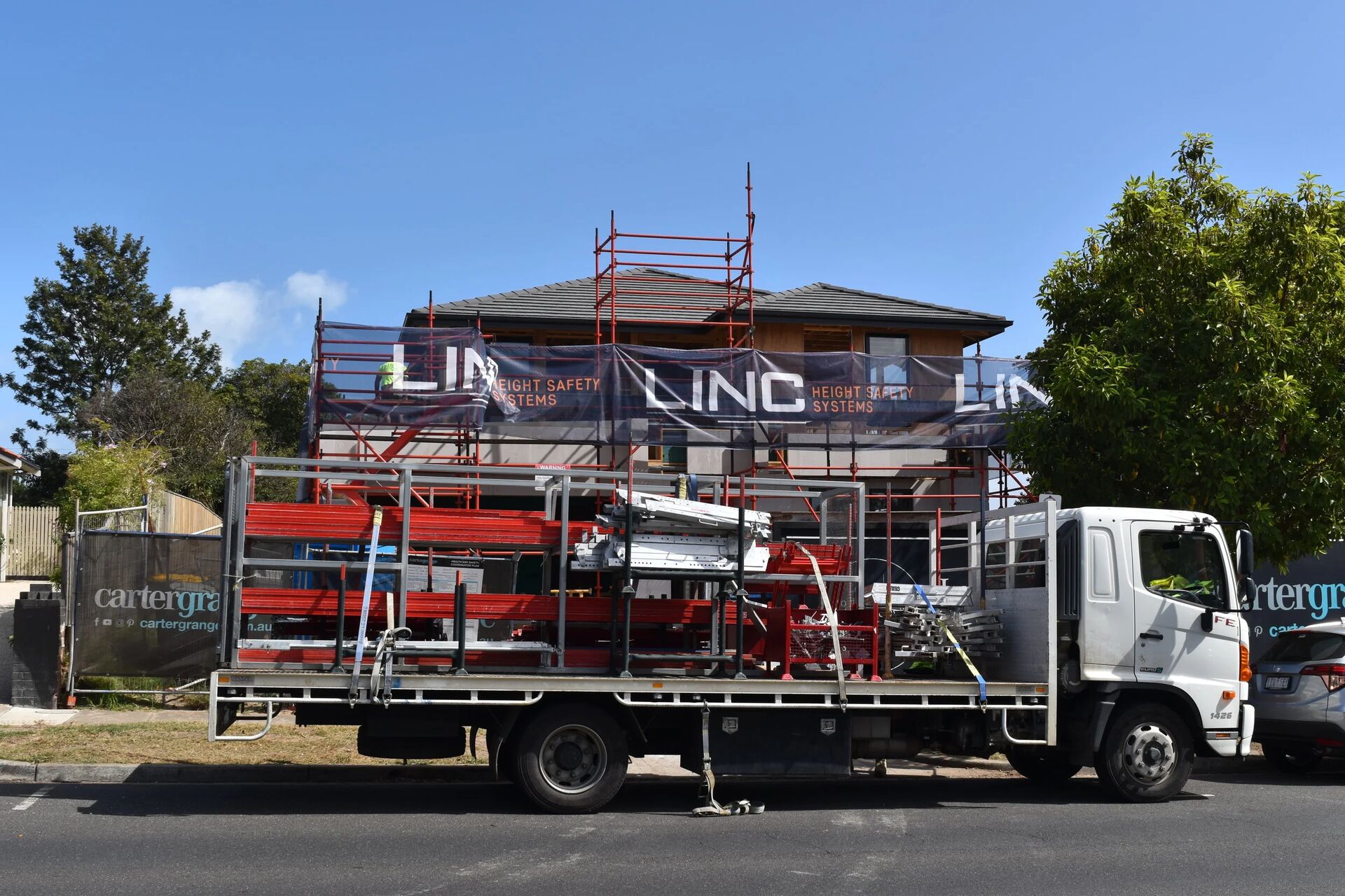 Volume residential — frame to handover